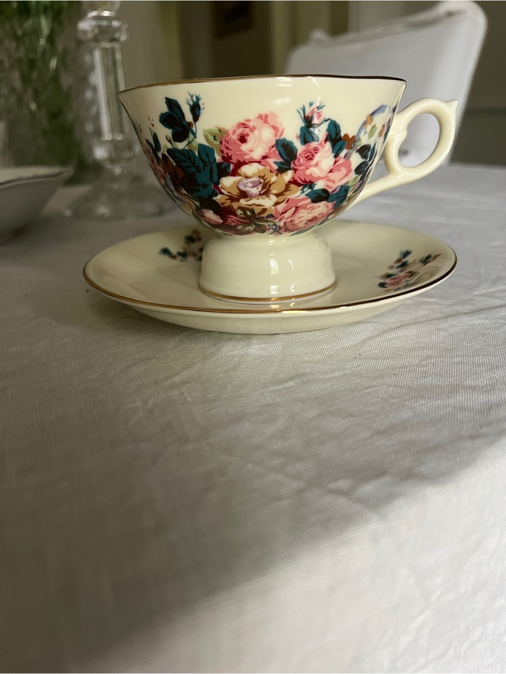 Lefton Vintage Musical Tea Cup